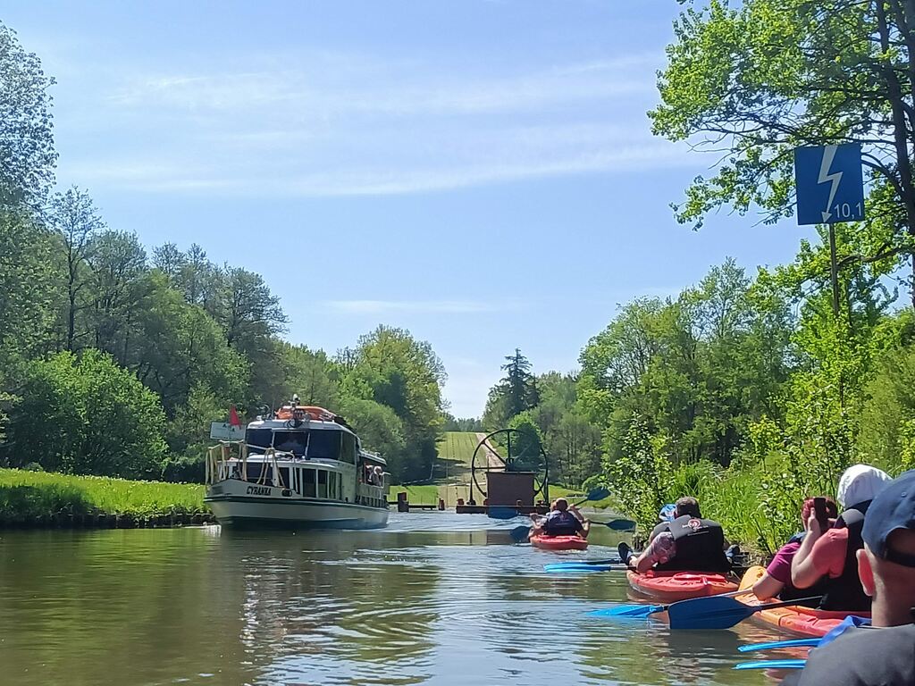 Rodzinny spływ kajakowy - Kanał Elbląski